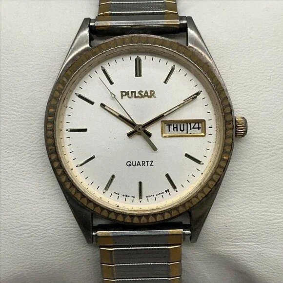Vintage Pulsar Mens Watch 35mm Day Date YY148-8090 Two Tone Stretch New Battery