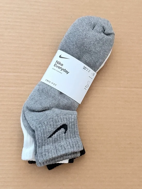 Nike Everyday Cotton Cushioned Dri-Fit Ankle Socks | Gray, Black, White Size L