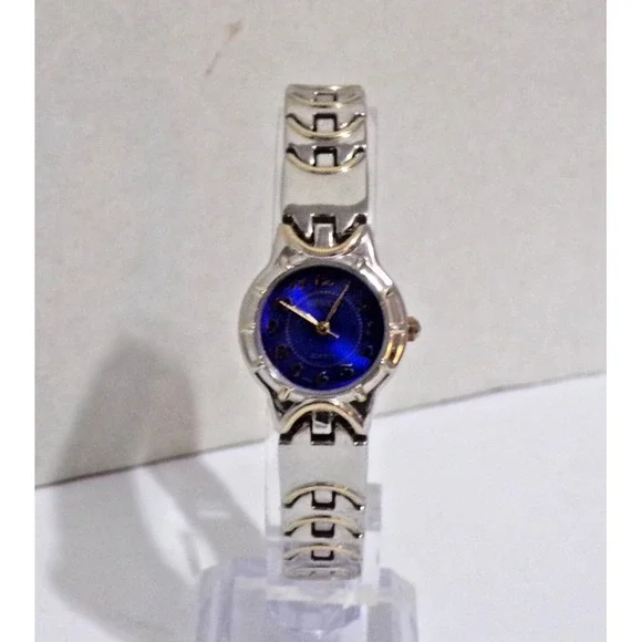 Geneva Women's Writstwatch Blue 1