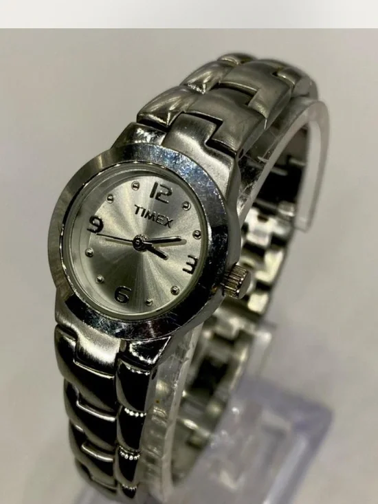 *** Timex ^^^ Women's Silver Stainless Steel Bracelet Watch ***