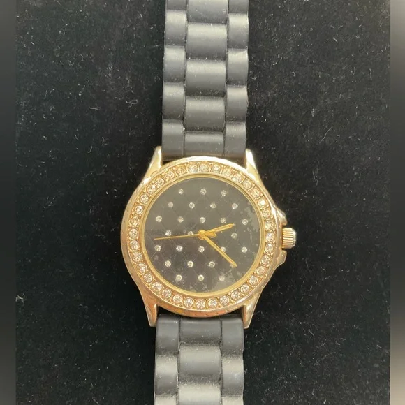 BLACK SILICONE‎ POLKA DOT FASHION WATCH