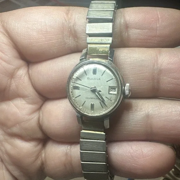 Working VTG 1963 Bulova Automatic 17J Self Winding Ladies Watch 20mm Fit 7