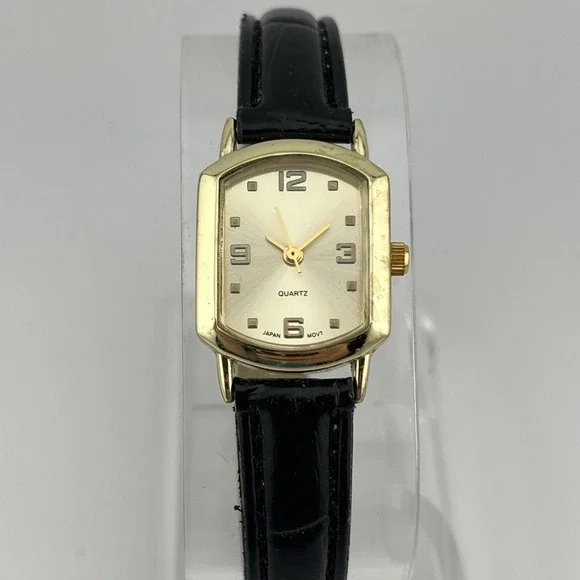 Women's Fashion Watch 20mm Gold Case Black Genuine Leather Band- New Battery‎