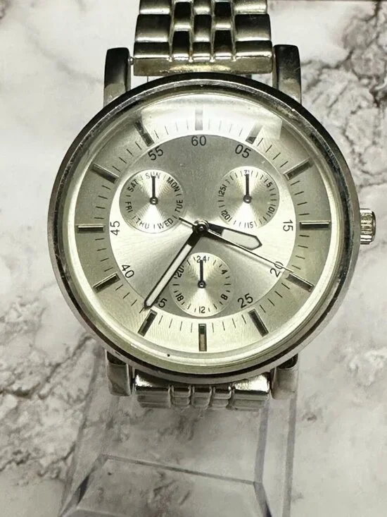 3/$30 Merona Watch Women Silver Tone Baton Indexes Round 38MM Dial 7.5
