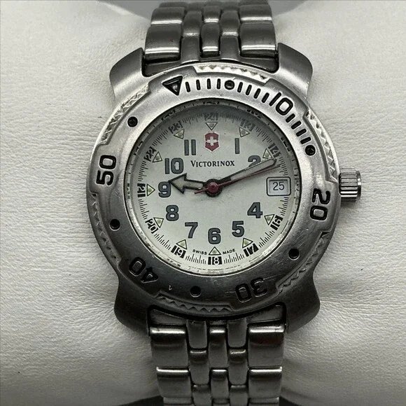 Victorinox Womens Watch 29mm Silver Tone White Dial 4587 Swiss New Battery 5.75