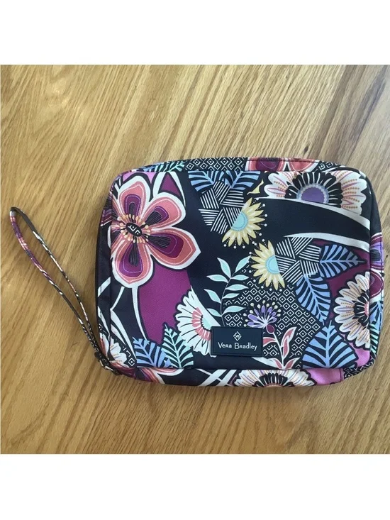 Vera Bradley Kauai Floral Lighten Up Wipes Zip Wristlet Pouch