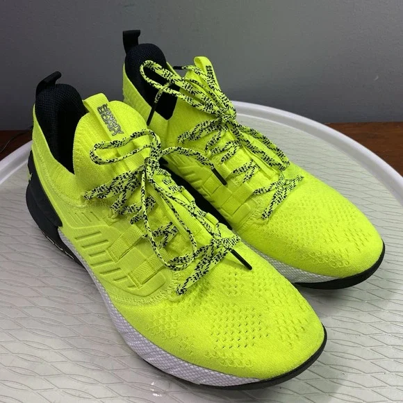 Under‎ Armour UA Project Rock 3 HOVR Volt Mens Yellow& Black Sneaker Sz9