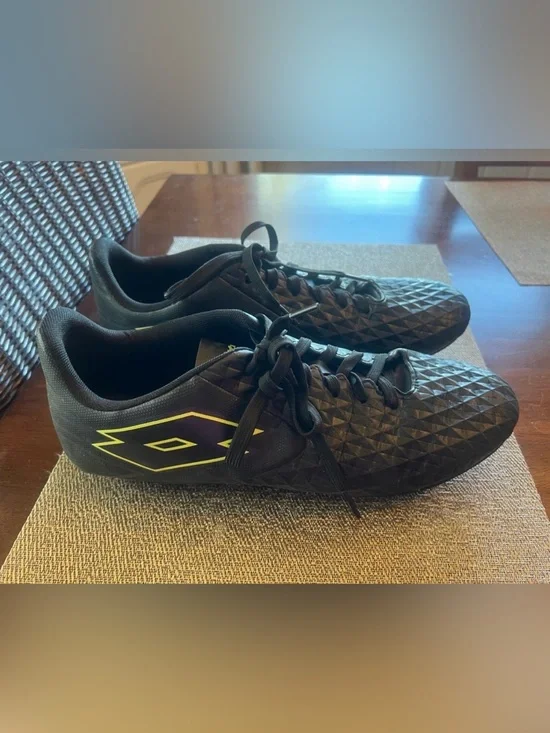 Men’s‎ Lotto Soccer Cleats
