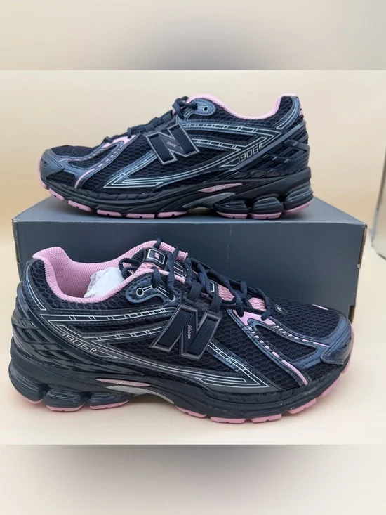New Balance 1906R Eclipse Pink U1906RCU Men’s 10.5 Women’s 12 Brand New