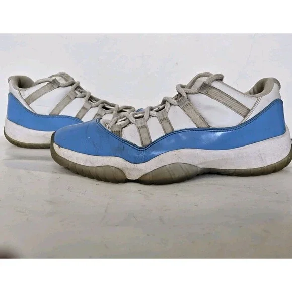 Jordan Sneakers Mens 8.5 Air Jordan 11 Retro Low UNC White Blue Athletic Beaters