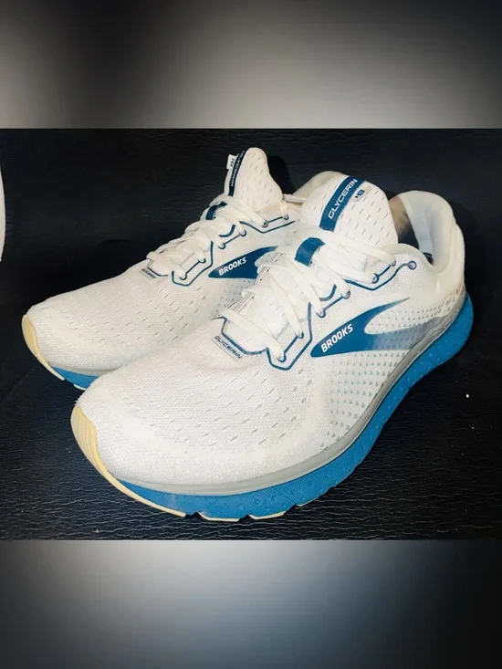 Brooks White and Blue Glycerin Running Sneakers