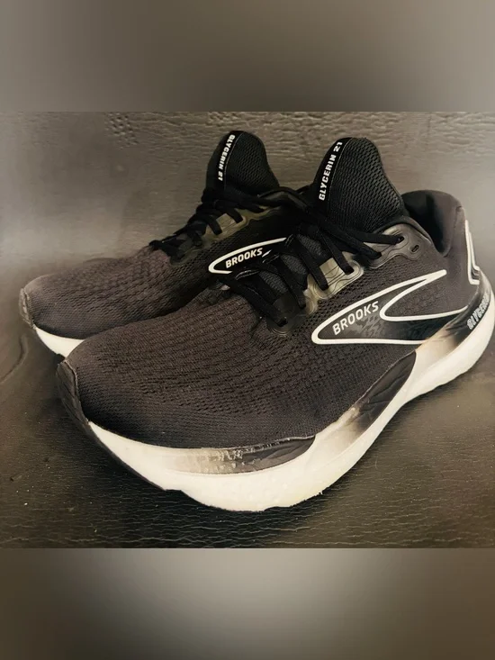 Brooks Men's Black Running Shoes - Lightweight Cushion Support