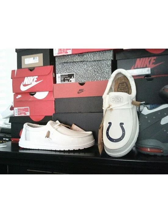 Hey Dudes Shoes Mens Sz  12 Off White Indianapolis Colts