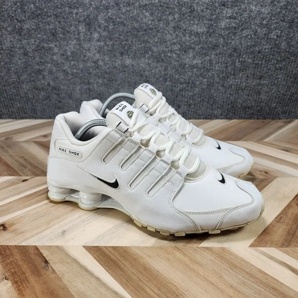 Nike Shox NZ Mens Size 10 White Black Athletic Leather Walking Shoes  Sneakers