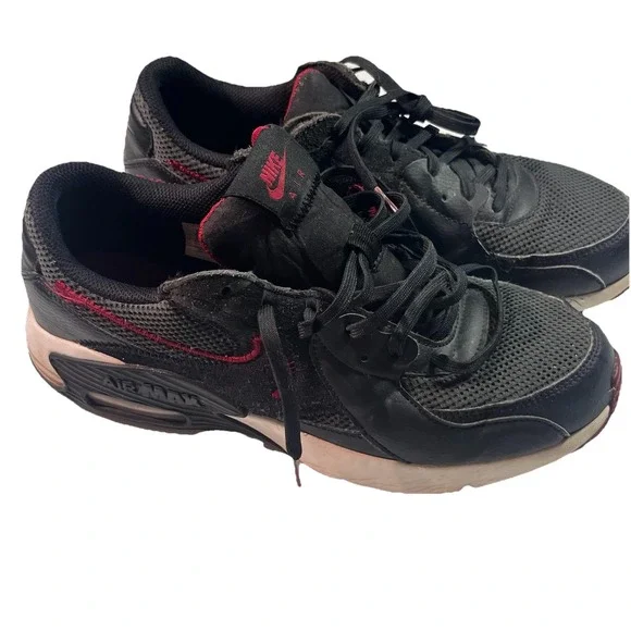 Nike Air Max Excee Mens 10 Black team Red DQ3993-001 Athletic‎ Running Sneakers
