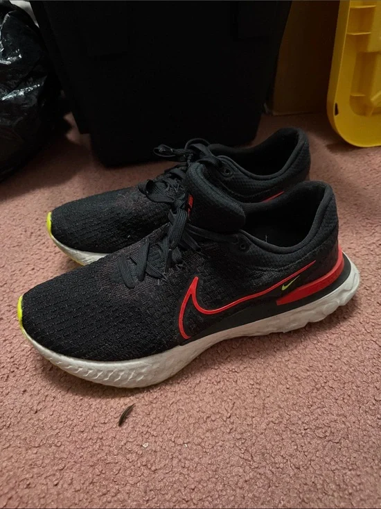 Nike React Infinity Run Flyknit Size 11