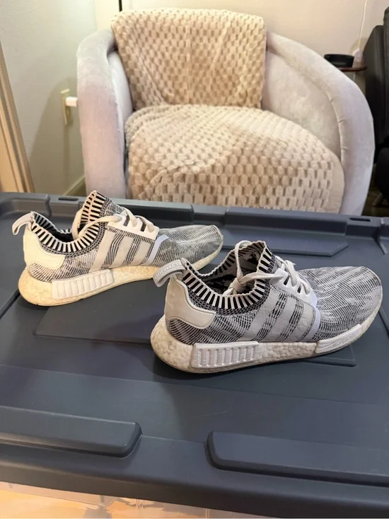 Adidas NMD_R1 Primeknit (Oreo / Glitch Camo) BY1911 Men’s Size 10.5 (2017)