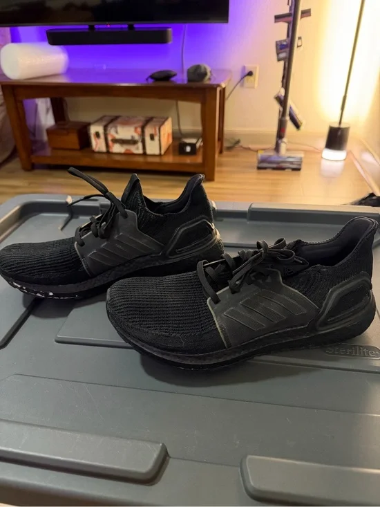 Adidas Ultraboost 19 “Triple Black” G27508 Men’s Size 12
