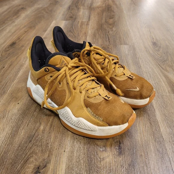 Nike PG 5 Wheat Mens Size 8 Basketball Shoes Sneakers FLAWED Paul George Gold