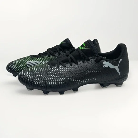 PUMA Soccer Cleats Men's Size 9.5 Black Green