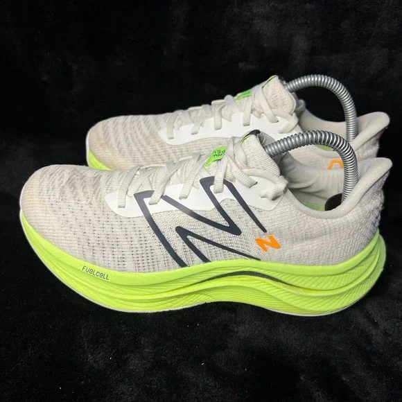 New Balance FuelCell Propel v4 WFCPRCA4 Unisex W8.5/M7 Shoes White Sneakers