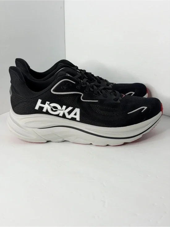 Hoka One Clifton 10 sneakers athletic shoes - men’s size 10.5D