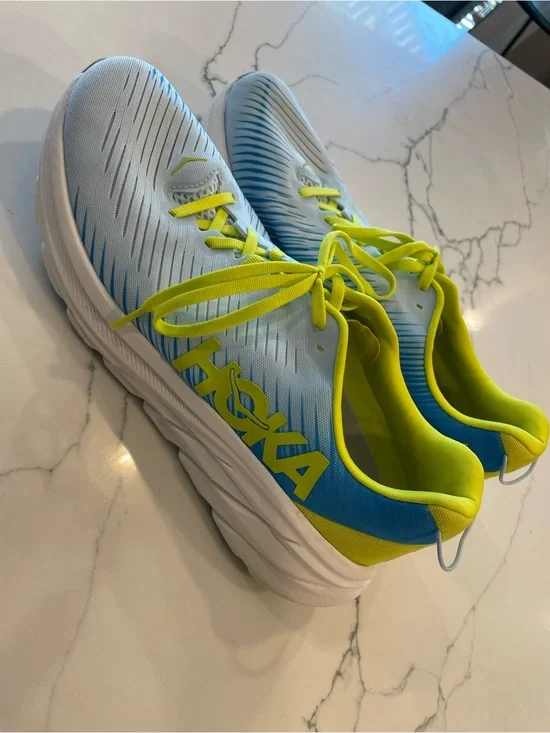 HOKA Men’s One One Rincon 3 Running Shoes