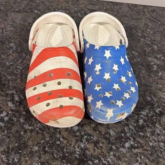 CROCS Red White Blue Stars Stripes American Flag USA Slip Shoe Womens 9 Mens 7