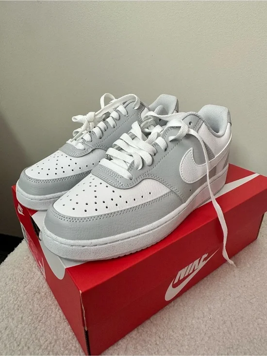 Nike Court Vision Low Sneakers
