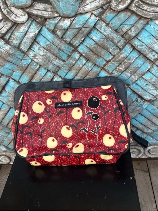 Vintage Petunia Pickle Bottom On-The-Go Diaper Clutch - Lively La Paz Pattern