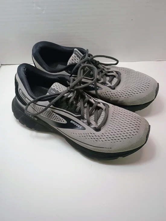 Brooks Trace 2 Black Gray Black Mens Running Shoes Mens Size 11