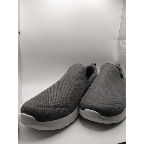 Skechers Performance Men's Go Walk Max Sneaker 10.5