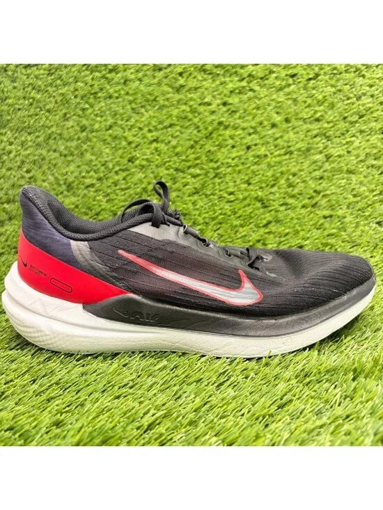 Nike Air Winflo 9 Mens Size 8 Black Red Athletic Running Walking Shoes Sneakers