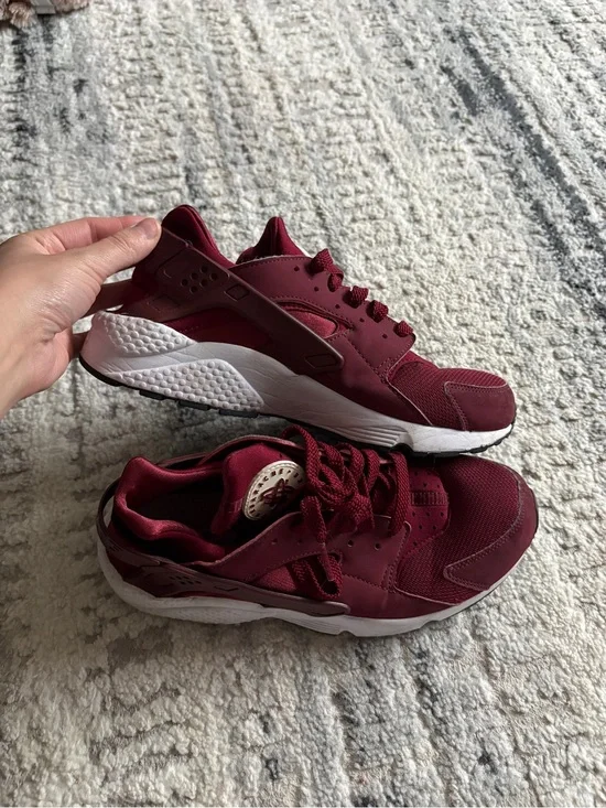 Nike Huaraches ❤️