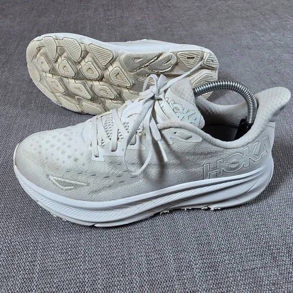Hoka Clifton 9 Running Shoes Mens 8.5 White Athletic Sneakers 1127895 WWH