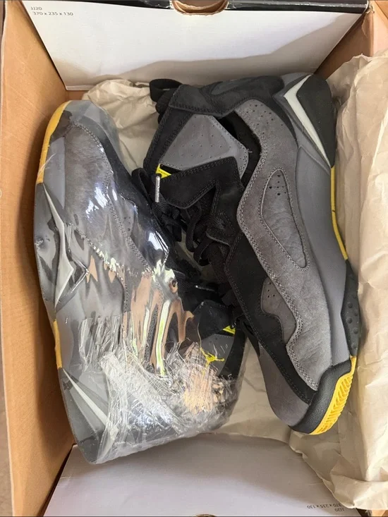 Jordan True Flight
