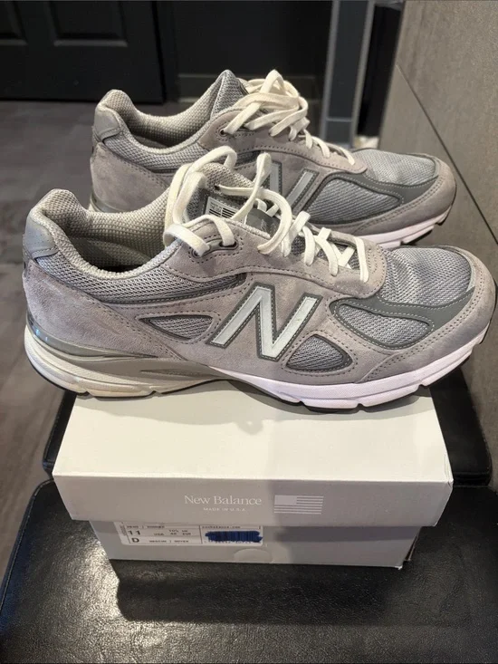 New Balance 990v4 (version 4) men’s 11 D Sneakers