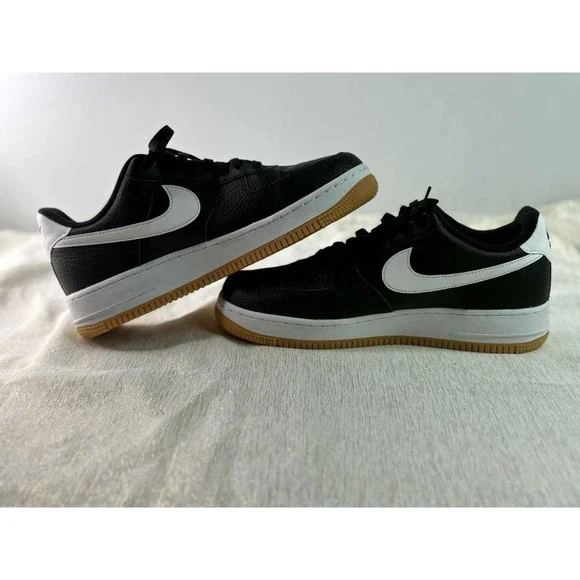 Nike Air Force 1 Low '07 Black White Gum Men size 8.5