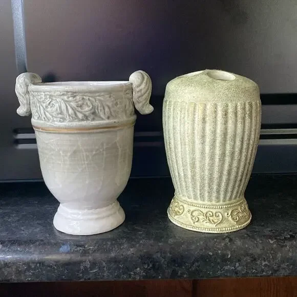 Chateau gold and Sage‎ green bathroom toothbrush holder and cup vase