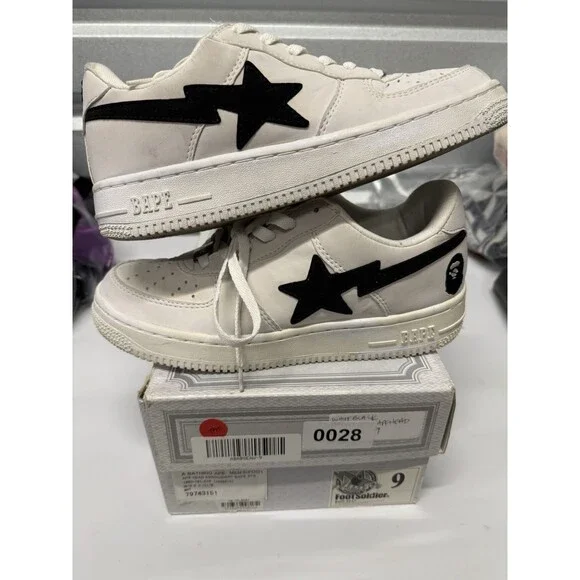A Bathing Ape BAPE STA Low Top Sneaker Black/White w/ Box 2888515 Size  9