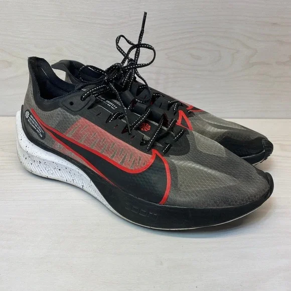 Nike Mens 11 Zoom Gravity Running Shoes BQ3202-005 Black Red Sneaker