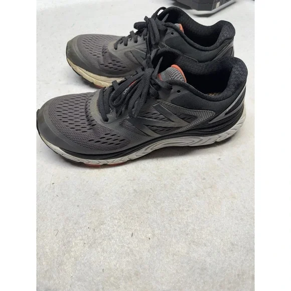 New Balance Men's 840v4 Black Red Running Shoe Sneaker‎ Size 10