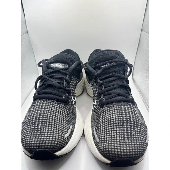 Nike ZoomX Invincible Run Flyknit‎ 2 Men's Black White Running Shoes Size 9