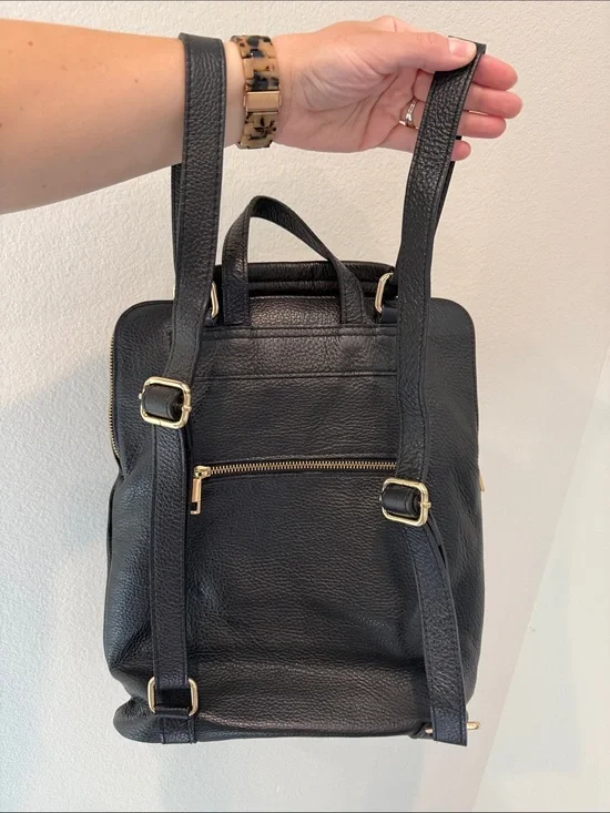 Unica Firenze Genuine Italian‎ Black Pebbled Leather Convertible Backpack