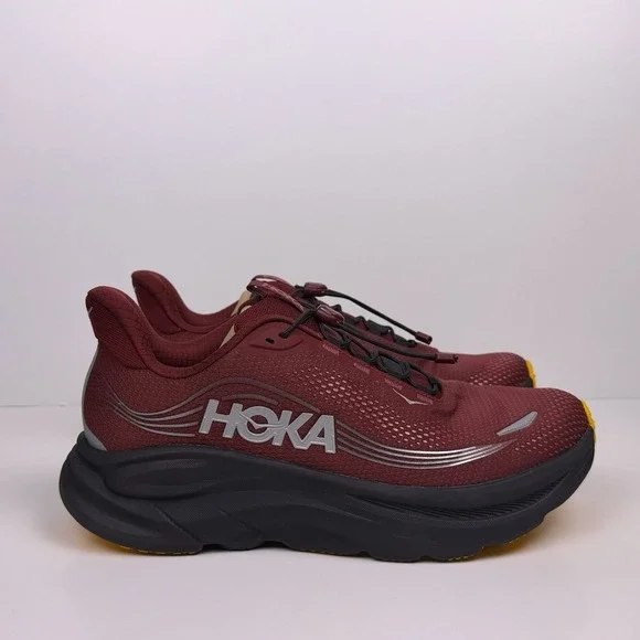Hoka One One Clifton 11 GTX Running Shoes Men Sz 10 Maroon/Black 1176572 Sample