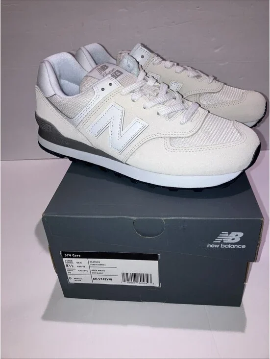 New balance 574 Core Nimbus Cloud White US Size Mens 8.5/Women’s 10 ML574EVW NEW
