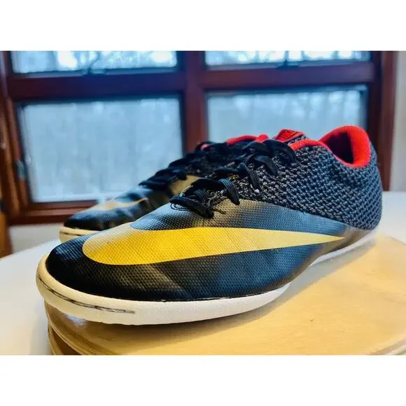 Nike Mercurial X Pro IC Men Sz 11 Indoor Soccer Cleats Red Black Gold 725244 076