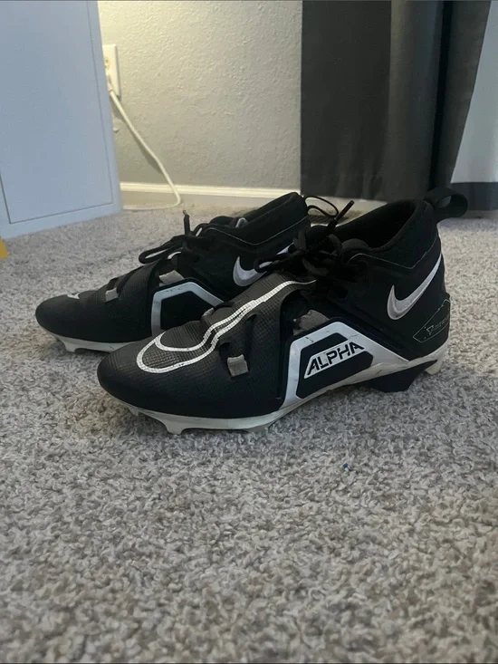Nike Alpha Black/White Cleats size 10