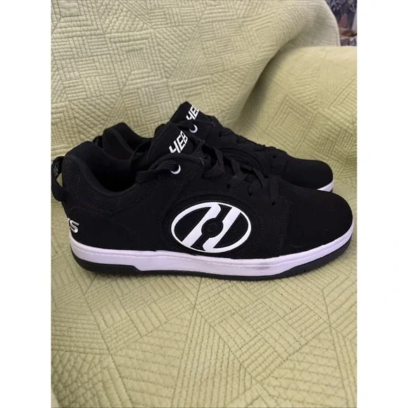 Heelys Voyager HE100713 Black White Wheeled Shoes Men's Size 10 New