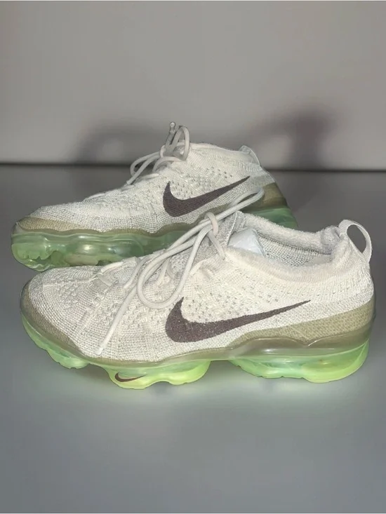 Nike Air Vapor Max FlyKnit  2023 Coconut Milk DV1678-101 Men's Size 6.5